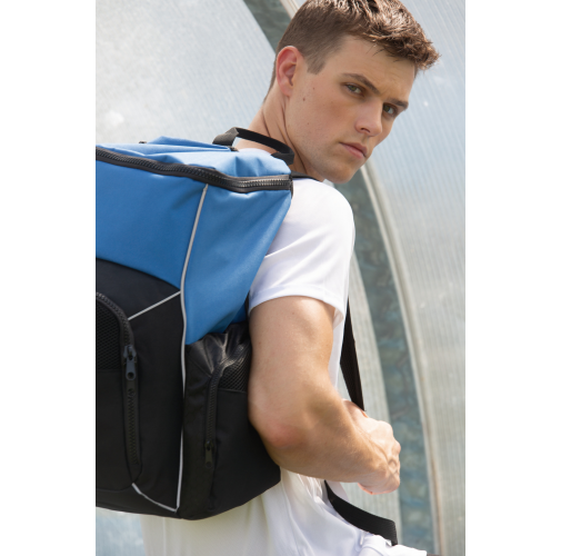 Mochila de deporte con portaobjetos confeccionada en material reciclado