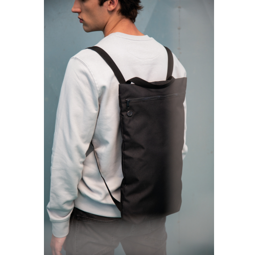 Bolso de estilo urbano plano