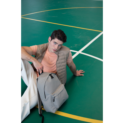 Mochila casual reciclada con bolsillo delantero