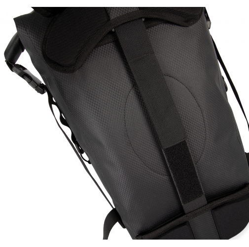 Mochila impermeable con compartimento para el casco