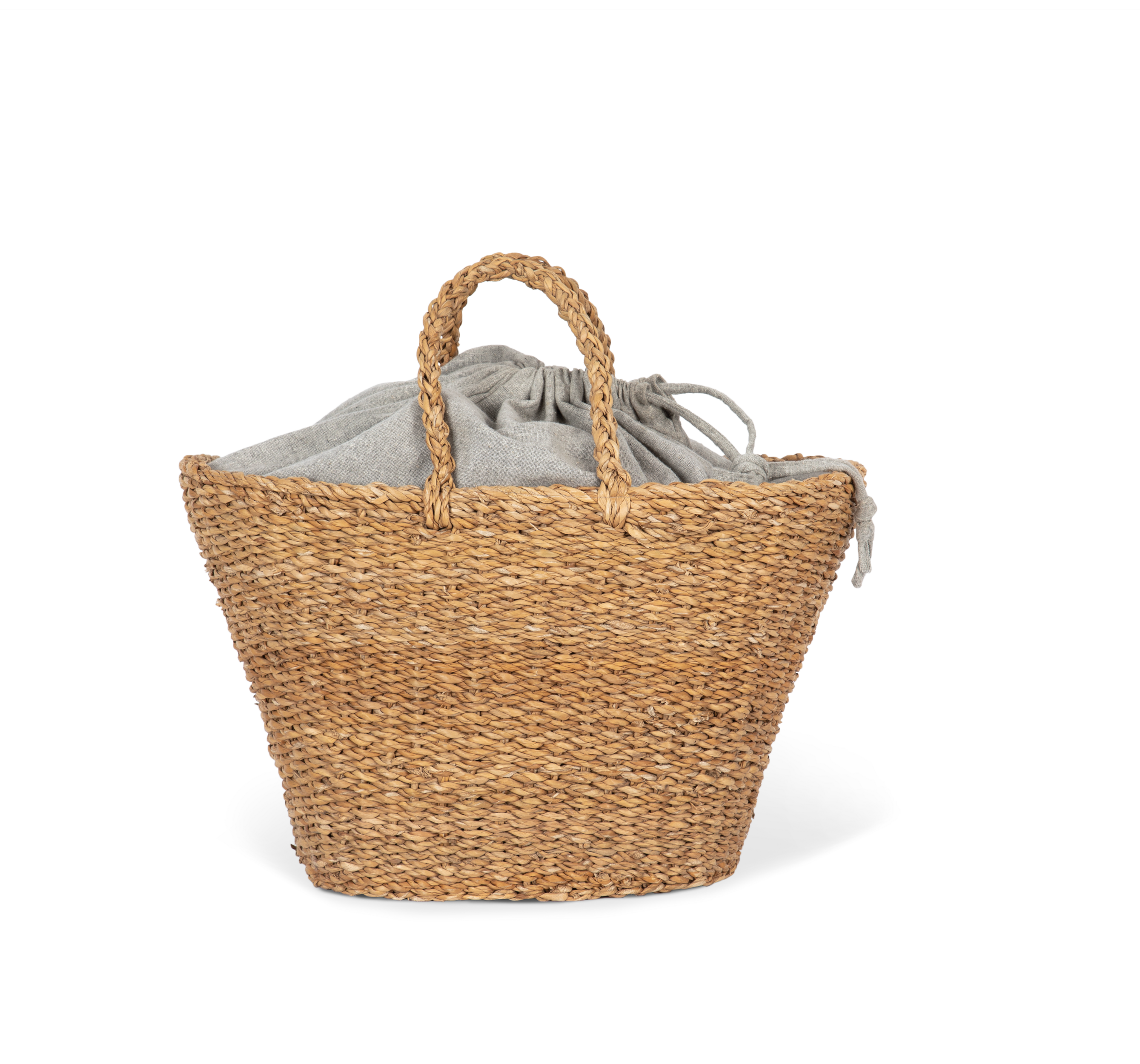 Cesta trenzada a mano