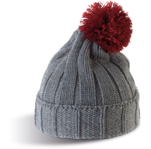 Gorro con pompón y dobladillo