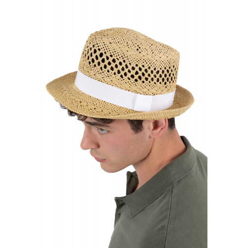 Sombrero de paja estilo Panamá