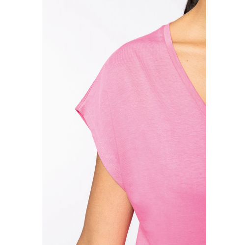 Camiseta ecorresponsable holgada con cuello de pico mujer