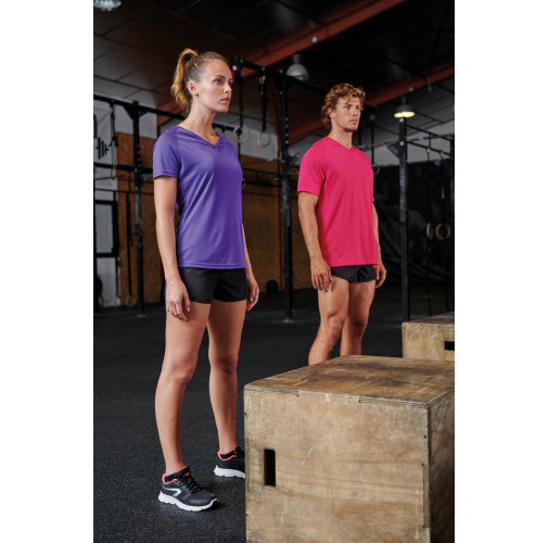 Camiseta de deporte cuello de pico hombre