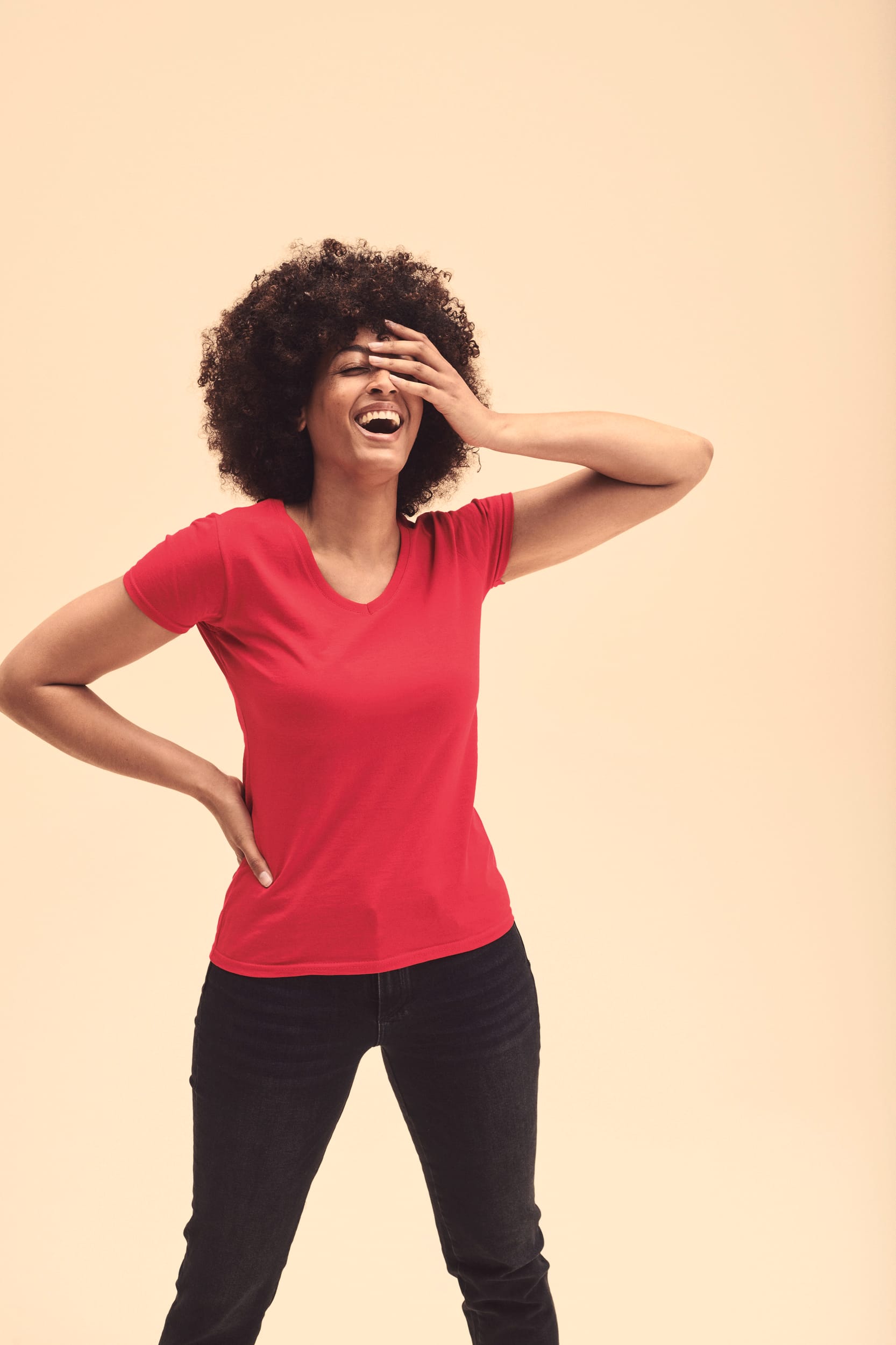 CAMISETA VALUEWEIGHT CUELLO DE PICO MUJER (61-398-0)