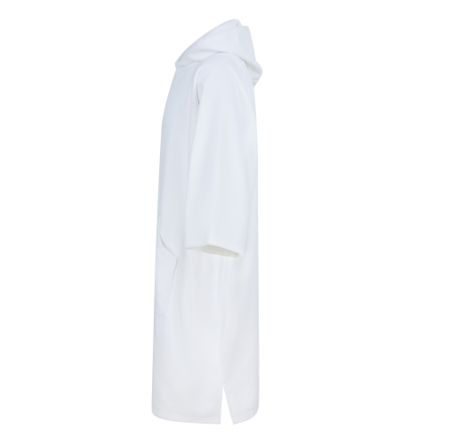 white Poncho de rizo