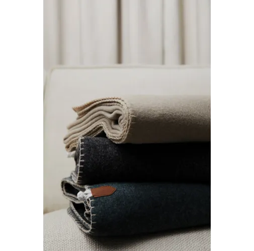 beige VINGA Manta reciclada Bilton