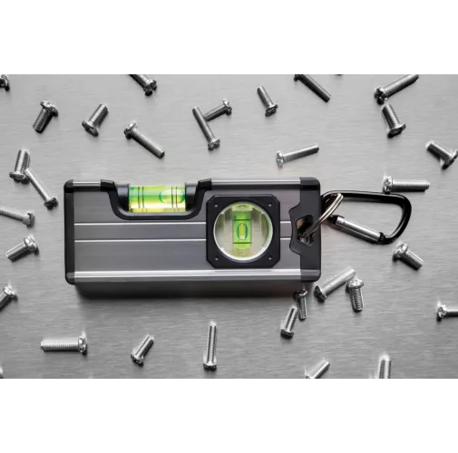 Regla y nivelador mediano