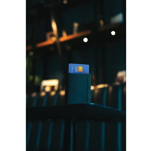 Cartera poliéster Seekcard RCS con localización