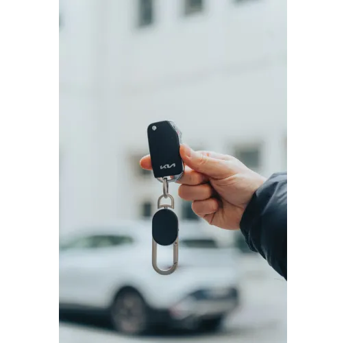 Llavero Keyfinder con localizador USB C