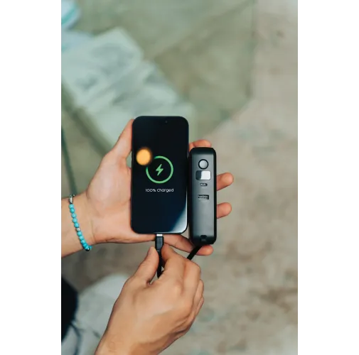 Cargador híbrido Urban Vitamin Eureka RCS reciclado 65W