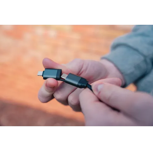 Cable retráctil 45W aluminio reciclado 6 en 1 Terra RCS