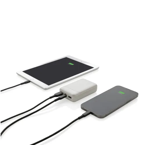 blanco Powerbank de plástico reciclado RCS de 10.000 mAh