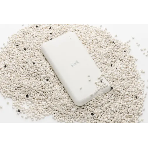 blanco Powerbank inalámbrico de plástico reciclado estándar RCS
