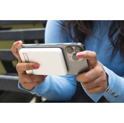 blanco Powerbank magnético bambú Zen RCS de RPET 5.000mAh