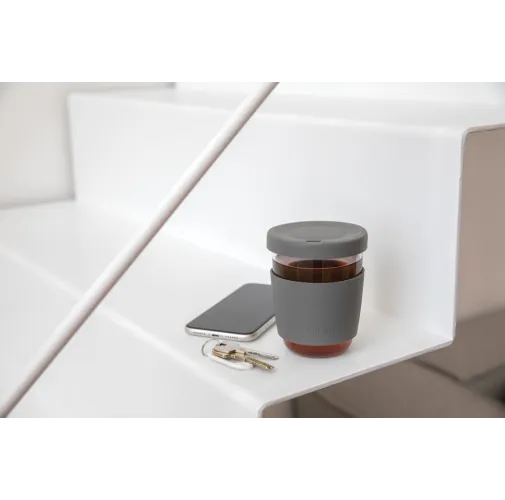 Vaso de borosilicato Ukiyo con tapa y funda de silicona