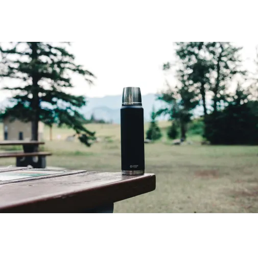 negro Termo Swiss Peak Elite de cobre al vacío 1L