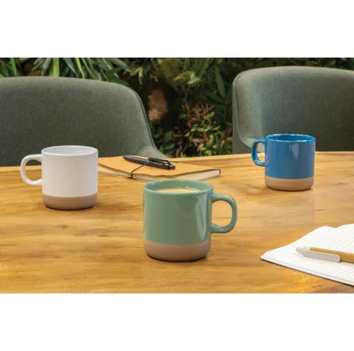 Taza de cerámica esmaltada 360ml.