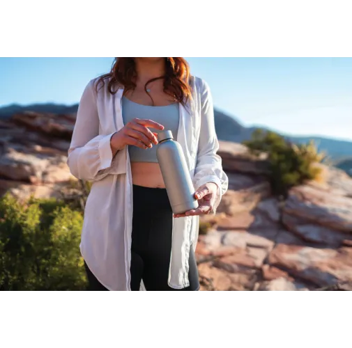 Botella al vacío Impact de acero inoxidable reciclado RCS