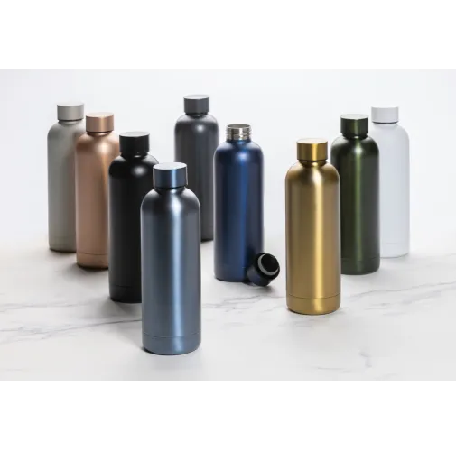 Botella al vacío Impact de acero inoxidable reciclado RCS