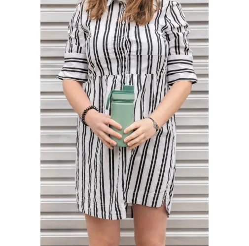 Botella de acero inoxidable al vacío con tapa deportiva 550m