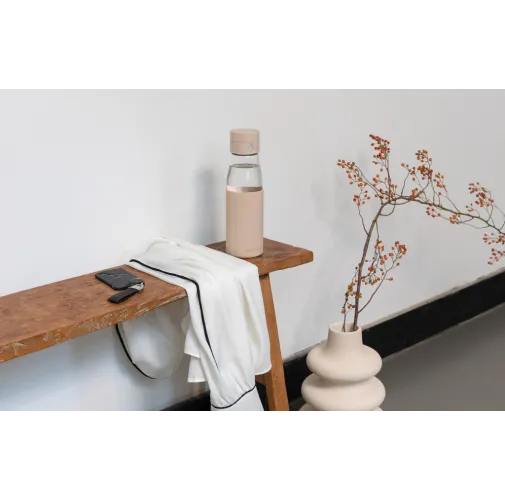 Botella de hidratación de vidrio Ukiyo con funda