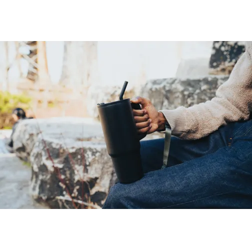 Vaso Embrace deluxe RCS acero inoxidable reciclado de 900ml.