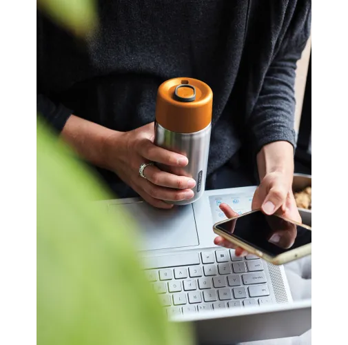 naranja Taza aislada antigoteo acero inoxidable Black + Blum