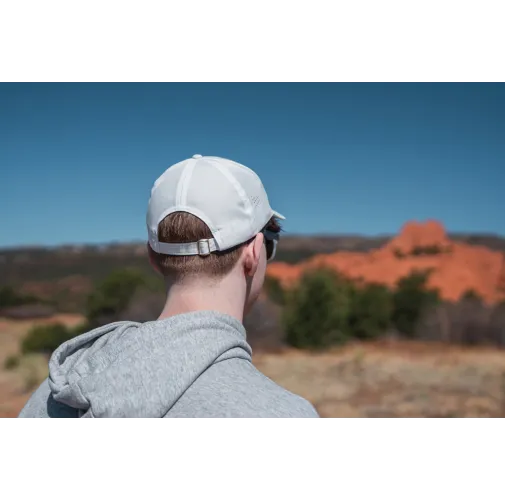 Gorra deportiva Impact AWARE™ RPET de 6 paneles