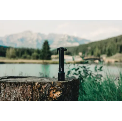 Linterna para coche de aluminio reciclado Gear X RCS