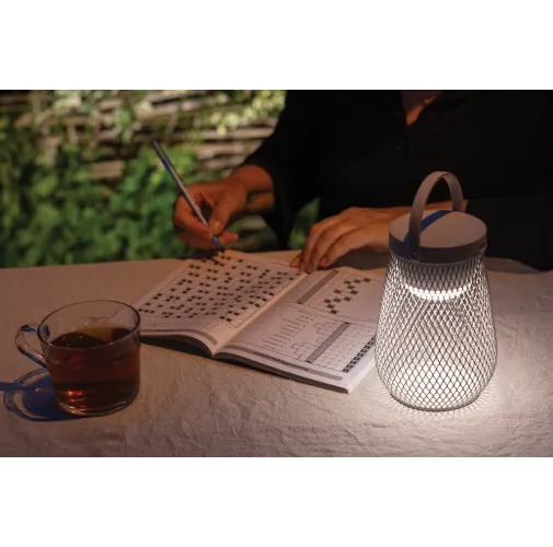 Lámpara de mesa Aurora recargable USB plástico reciclado RCS
