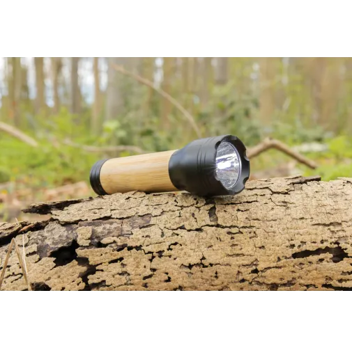 Linterna Lucid bambú y plástico reciclado certificación RCS