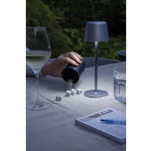 Lámpara de mesa Zenic RCS plástico reciclado recargable USB