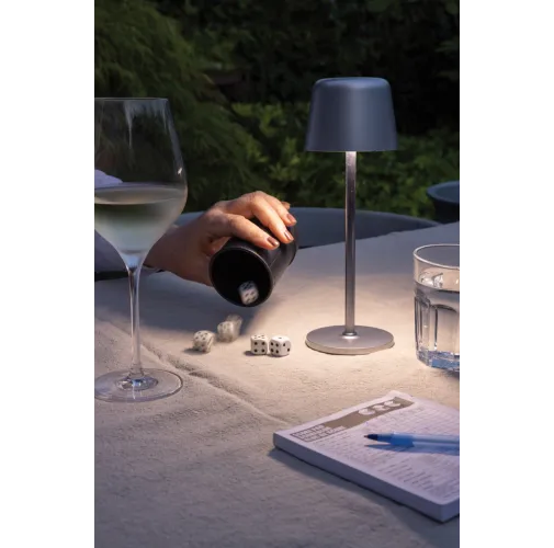 Lámpara de mesa Zenic RCS plástico reciclado recargable USB