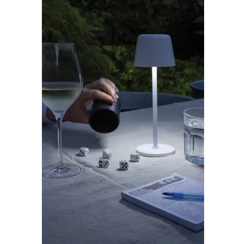 Lámpara de mesa Zenic RCS plástico reciclado recargable USB