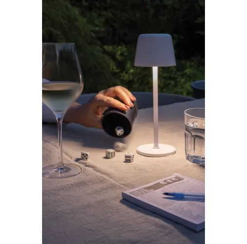 Lámpara de mesa Zenic RCS plástico reciclado recargable USB