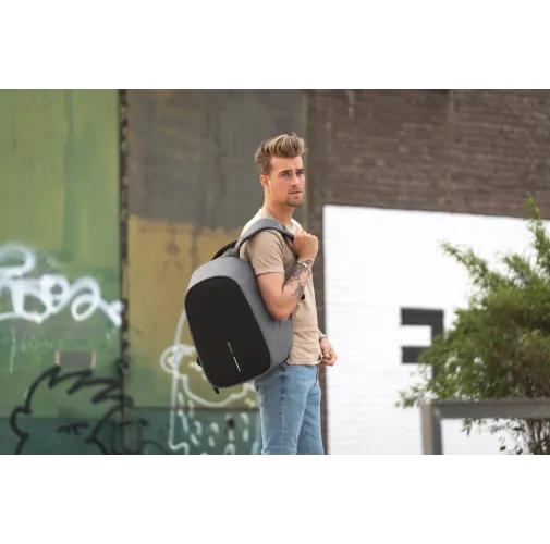Bobby Hero Regular, mochila antirrobo