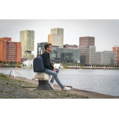 Bobby Hero Regular, mochila antirrobo