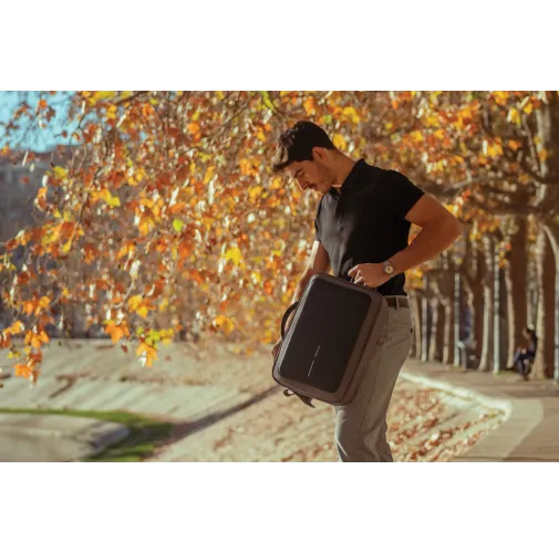 Mochila y maletín antirrobo Bobby Bizz 2.0