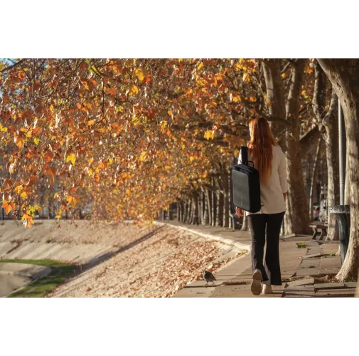 Mochila y maletín antirrobo Bobby Bizz 2.0