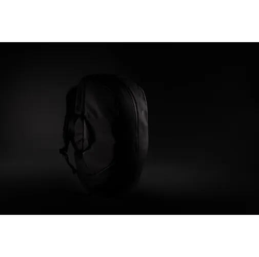 negro Mochila de trabajo/gimnasio Swiss Peak AWARE™ RPET de 15,6\