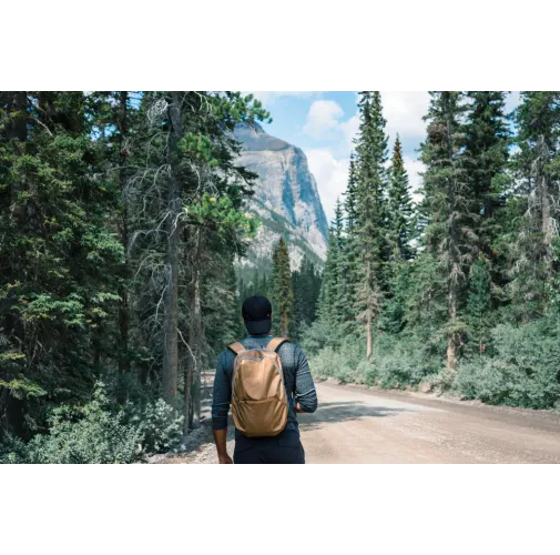 caqui, gris Mochila moderna 1200D Impact AWARE™ para portátil de 15,6\'\'