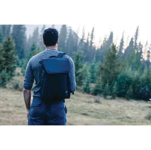 Mochila Swiss Peak Fern AWARE™ RPET con cremallera integral