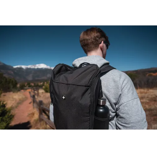 Mochila para portátil de 15.6\' Swiss Peak AWARE™