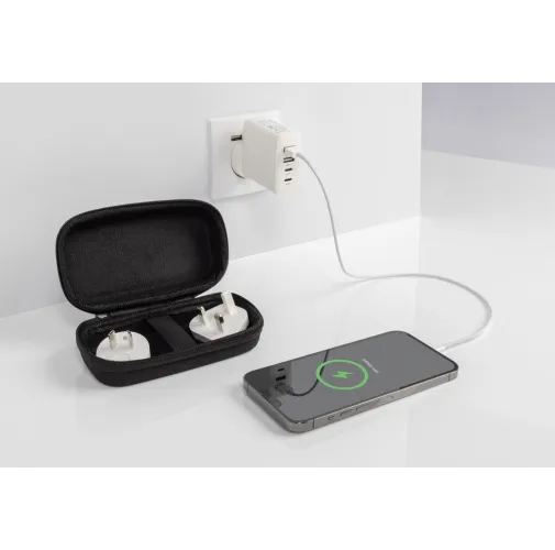Cargador viaje de plástico Travel Charge Pro RCS con USB C