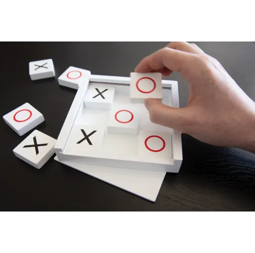 Juego Tic Tac Toe Deluxe