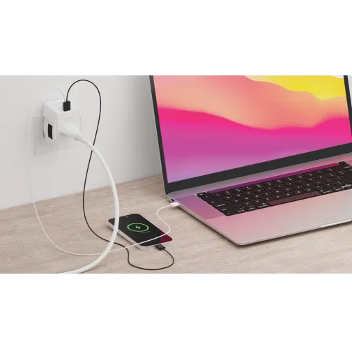 blanco Adaptador de viaje mundial SKROSS MUV 65W PD con cable C USB