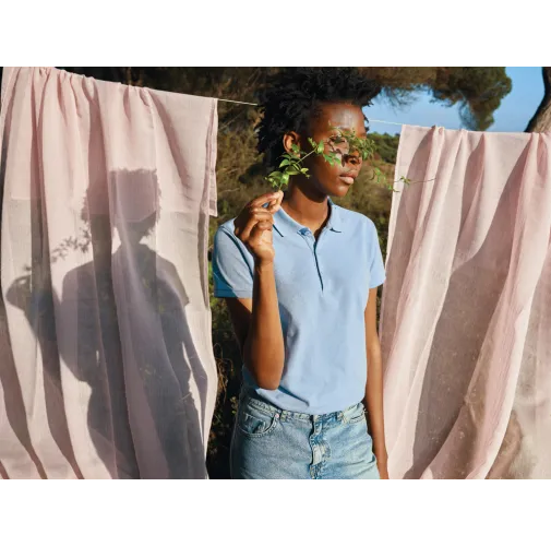 Polo IQONIQ Yosemite piqué algodón reciclado de mujer