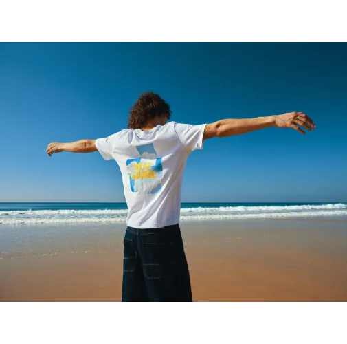 Camiseta relax de algodón reciclado IQONIQ Kakadu